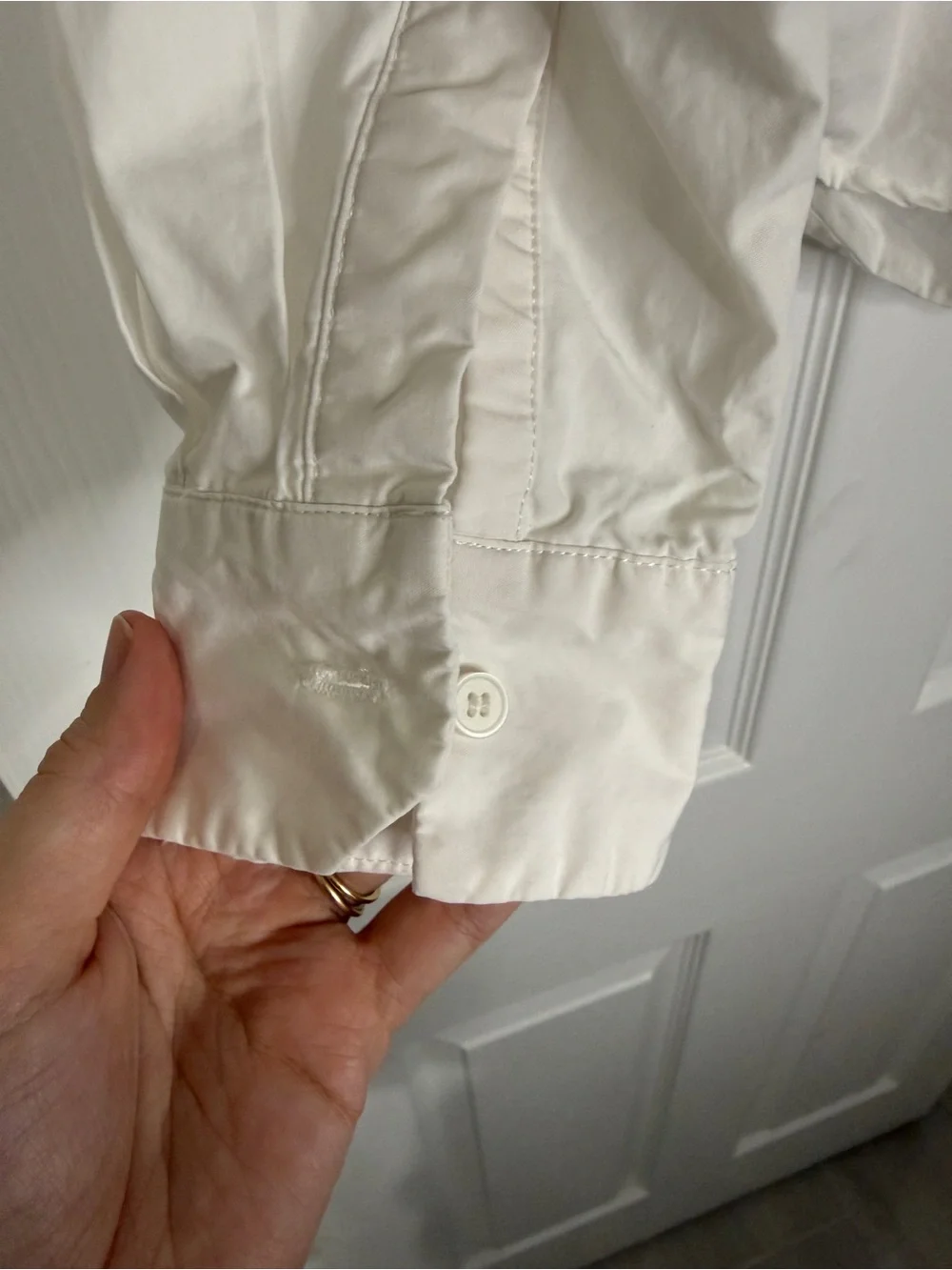 Sovere White Ruched Cotton Button-Up Top - Picture 5 of 7